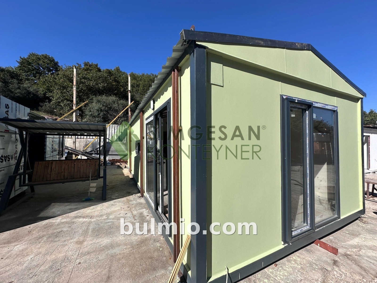 4×9 Üçgen Çatılı Konteyner Ev – 36 m²